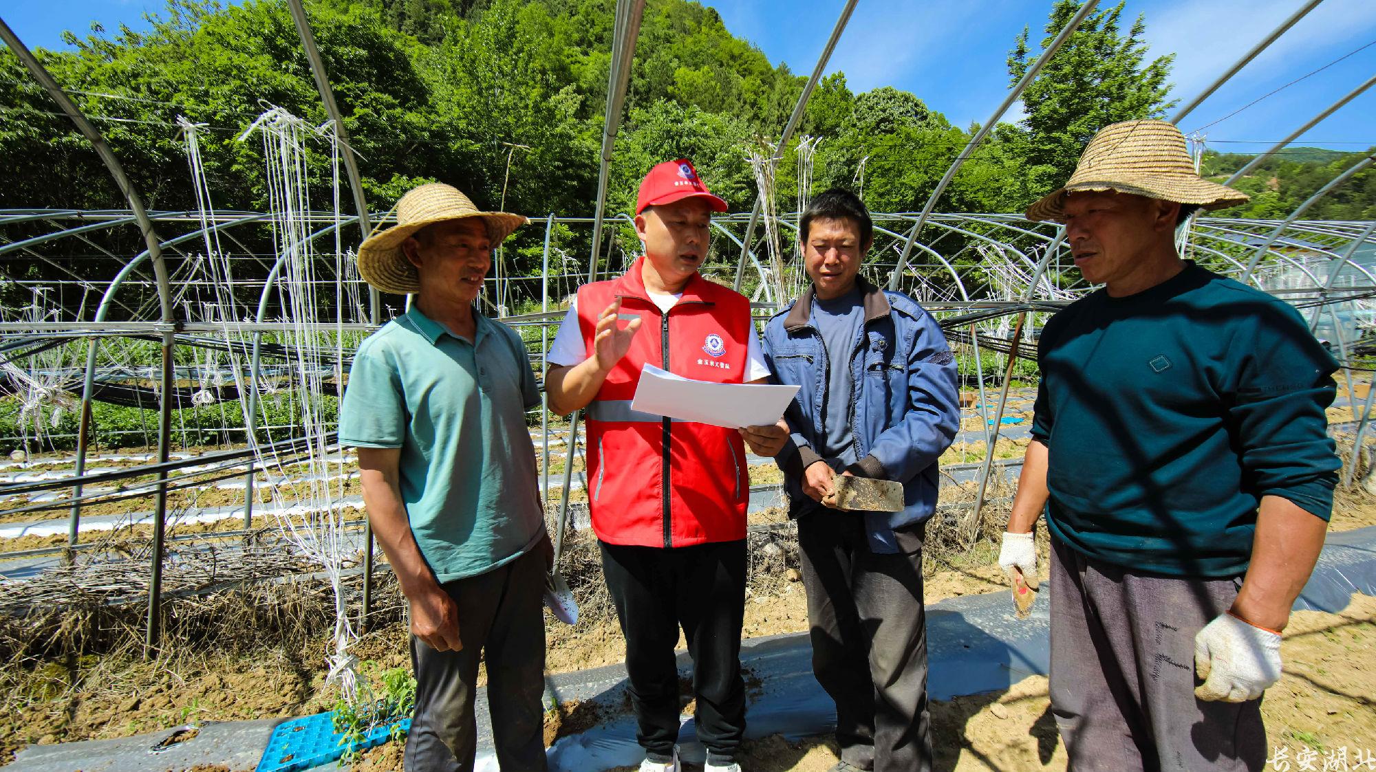 深山筑平安 民心守家园——湖北省恩施州建始红岩派出所巧用“三红力量”践行新时代枫桥经验 